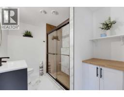 136 Sunrise Common - photo 40
