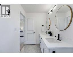 136 Sunrise Common - photo 25