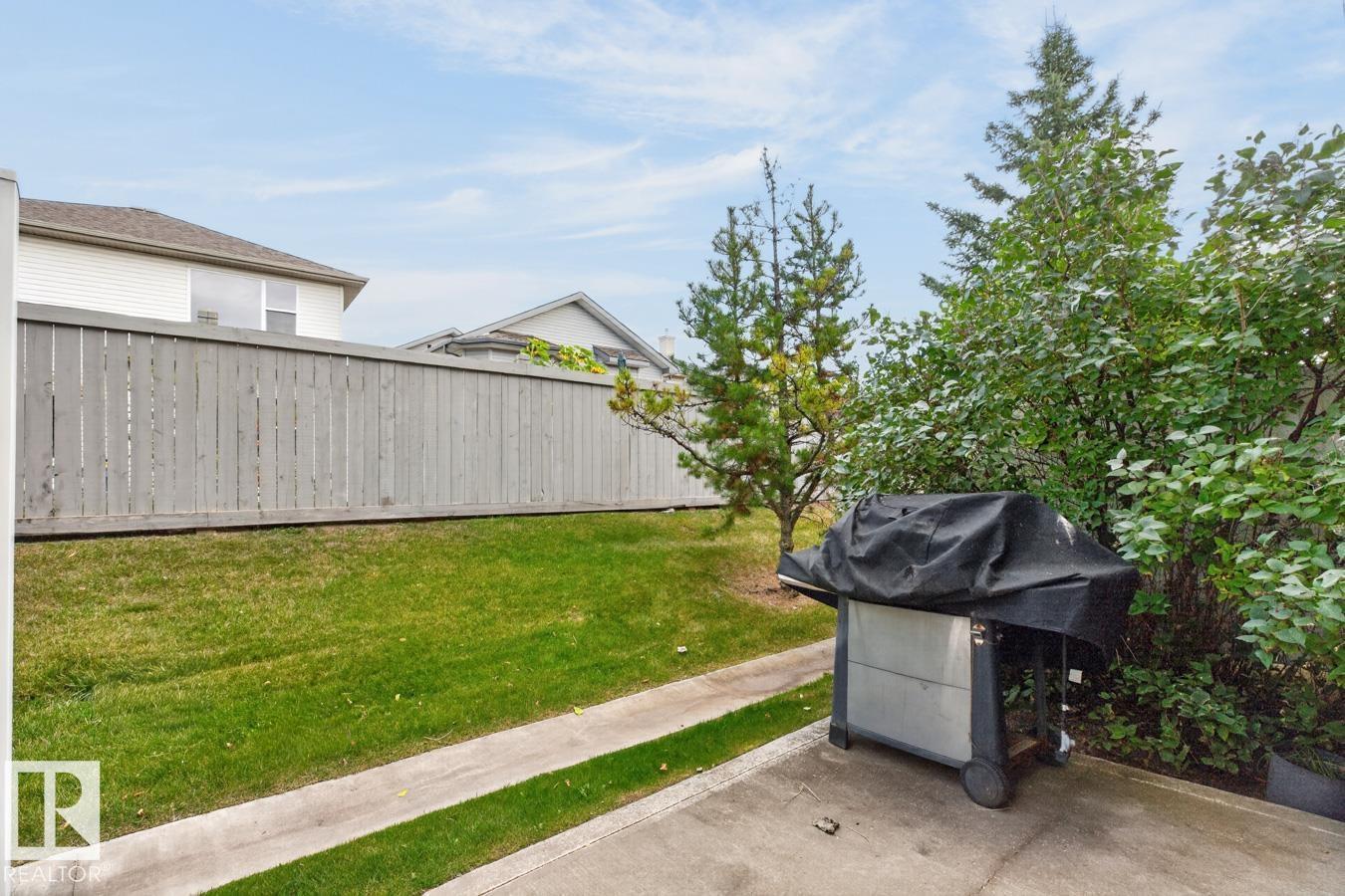 #10 2816 34 AV NW - 32