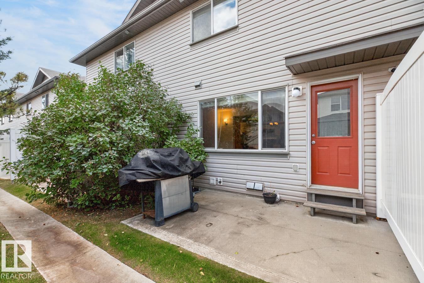 #10 2816 34 AV NW - 33