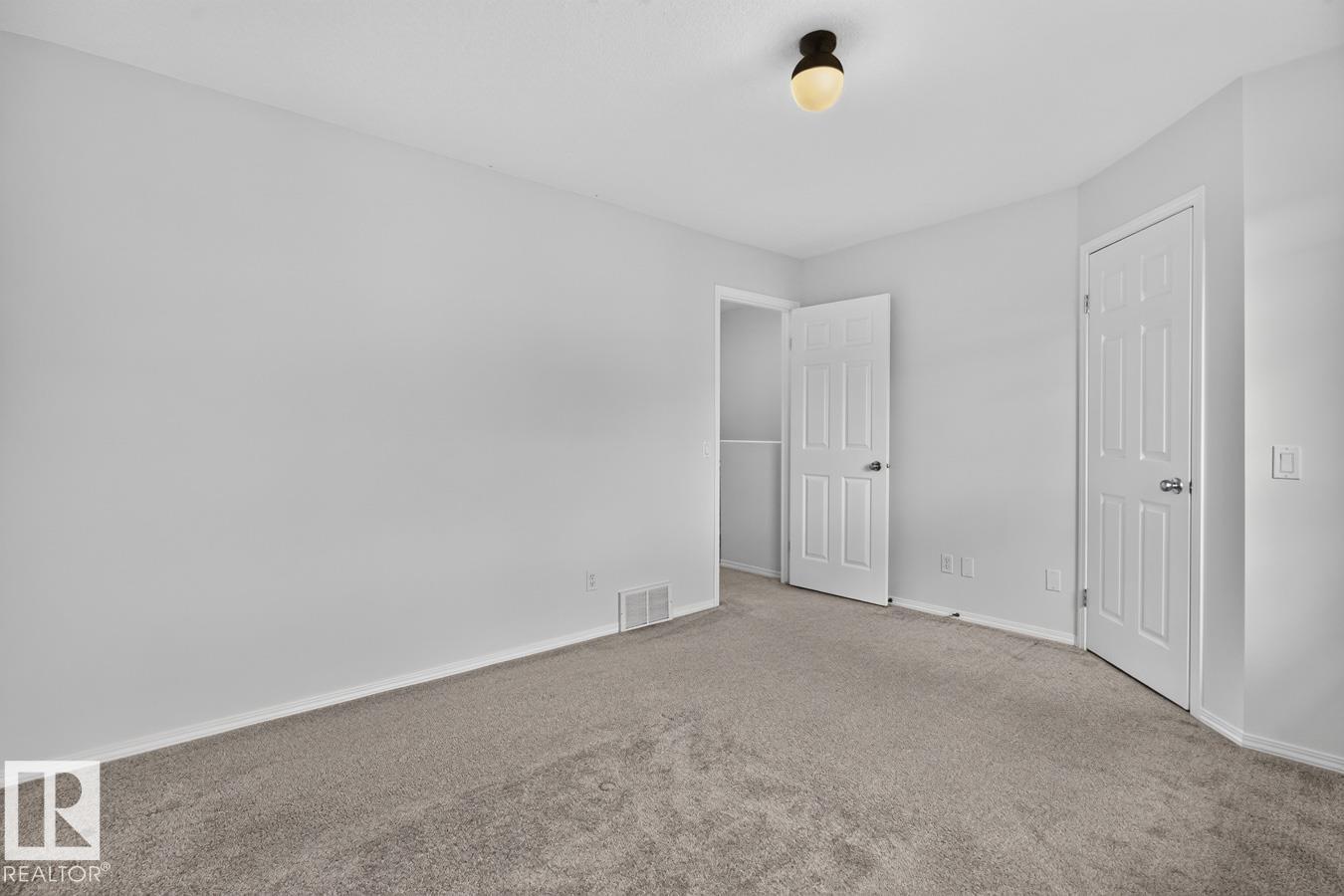 #10 2816 34 AV NW - 29
