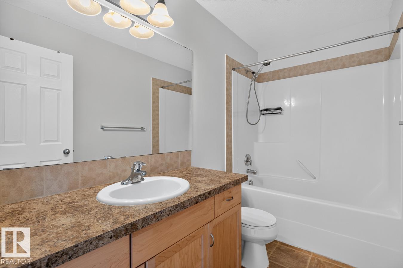 #10 2816 34 AV NW - 26