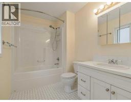 420 Mt Sunburst Crescent W, Lethbridge, AB T1K5T7 Photo 31