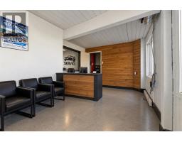 933a 48 Avenue Se, Calgary, AB T2G2A7 Photo 9
