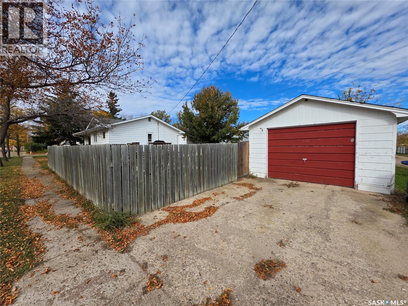 503 Thompson STREET, Herbert — photo 35