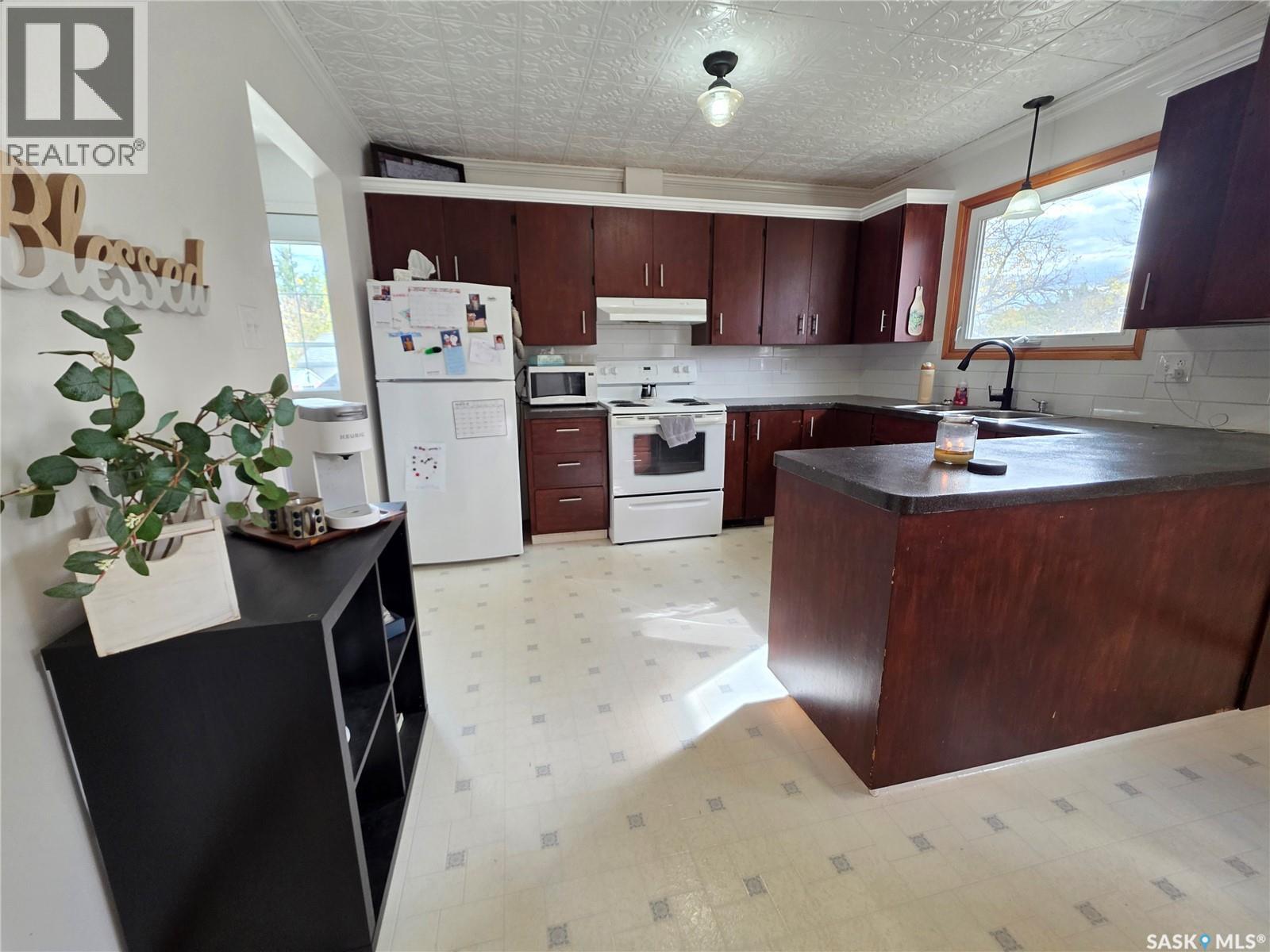 503 Thompson STREET, Herbert — photo 7