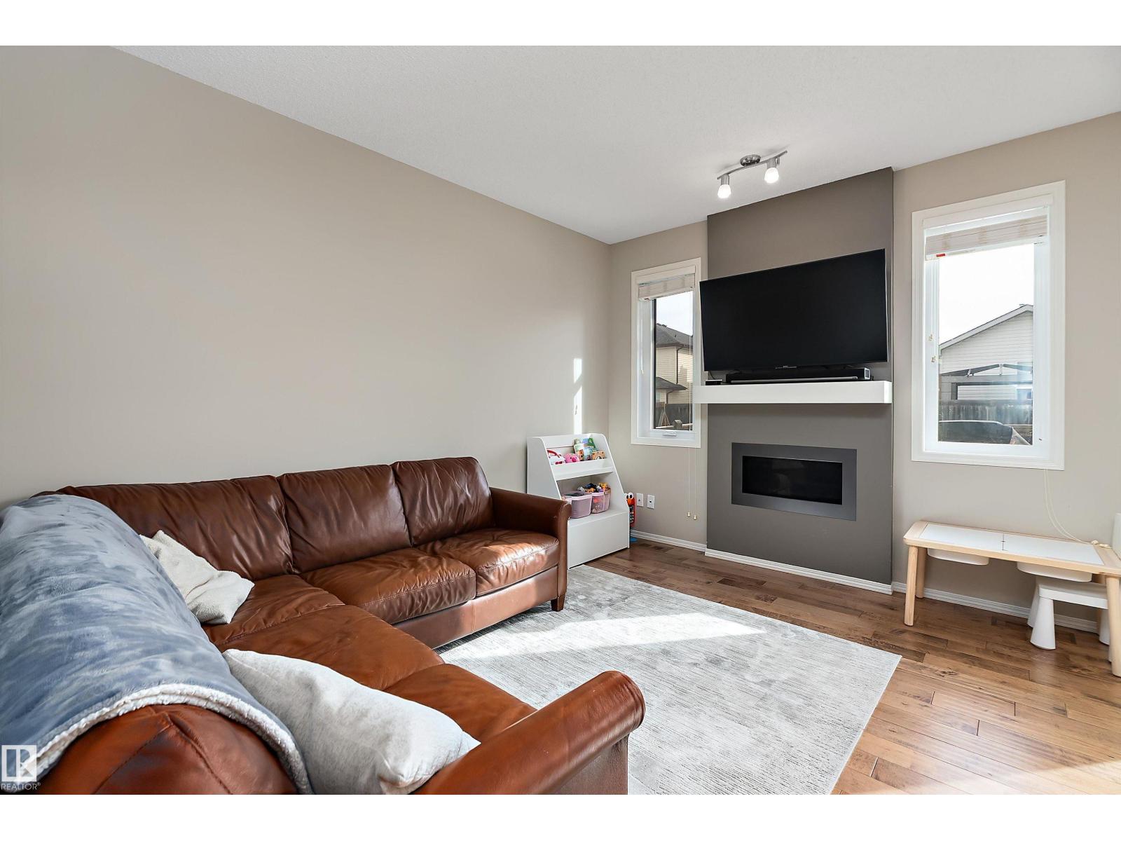17005 120 ST NW - 15