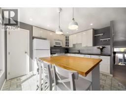 723 Queenston Terrace SE - photo 10