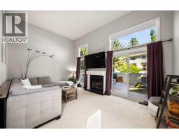 723 Queenston Terrace SE - photo 1