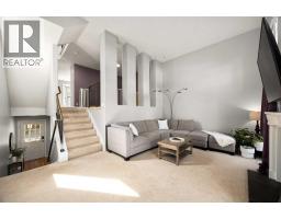 723 Queenston Terrace SE - photo 4