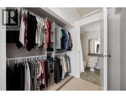 723 Queenston Terrace SE - photo 17