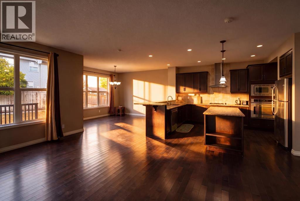 370 Silverado Way SW - 2