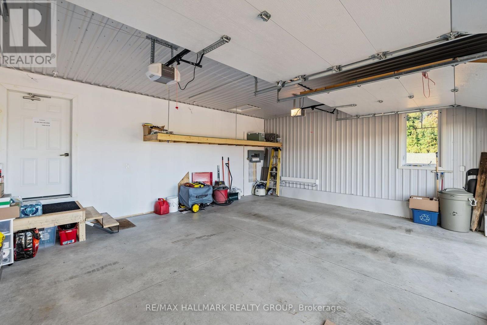 1016 CASTLEFORD ROAD - Image 31