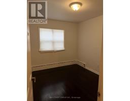 Main Floor - 2 Rowley Avenue, Toronto, ON M4P2S8 Photo 10