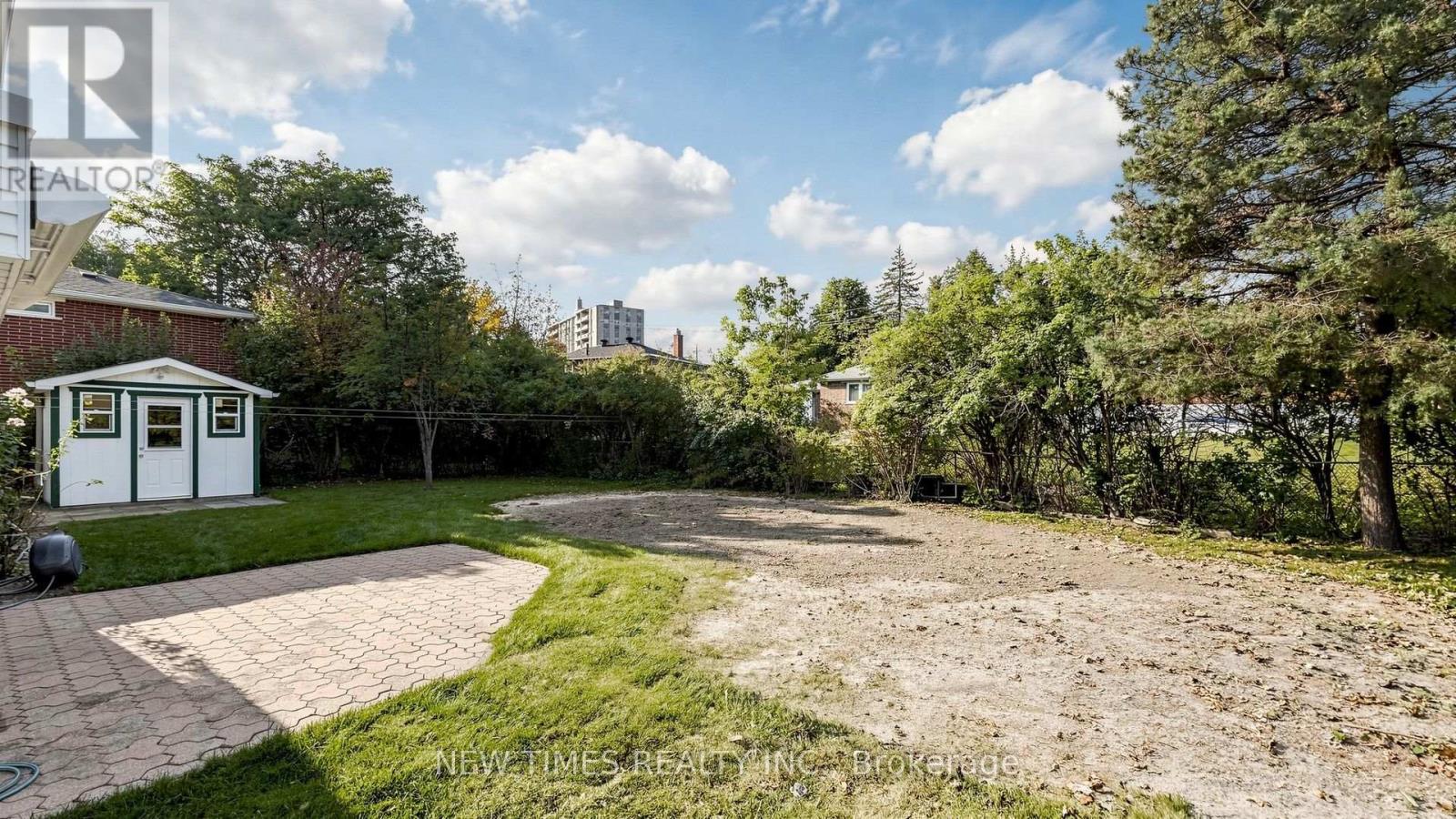 4 ASHSTEAD PLACE - 44