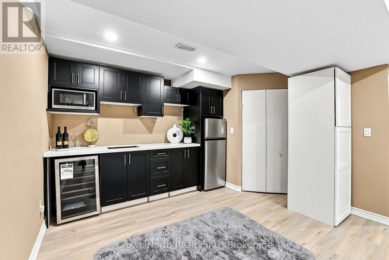 515 ORMOND DRIVE - 34