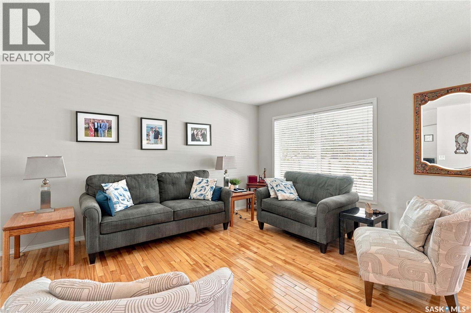 #103 445 Bayfield CRESCENT - 4