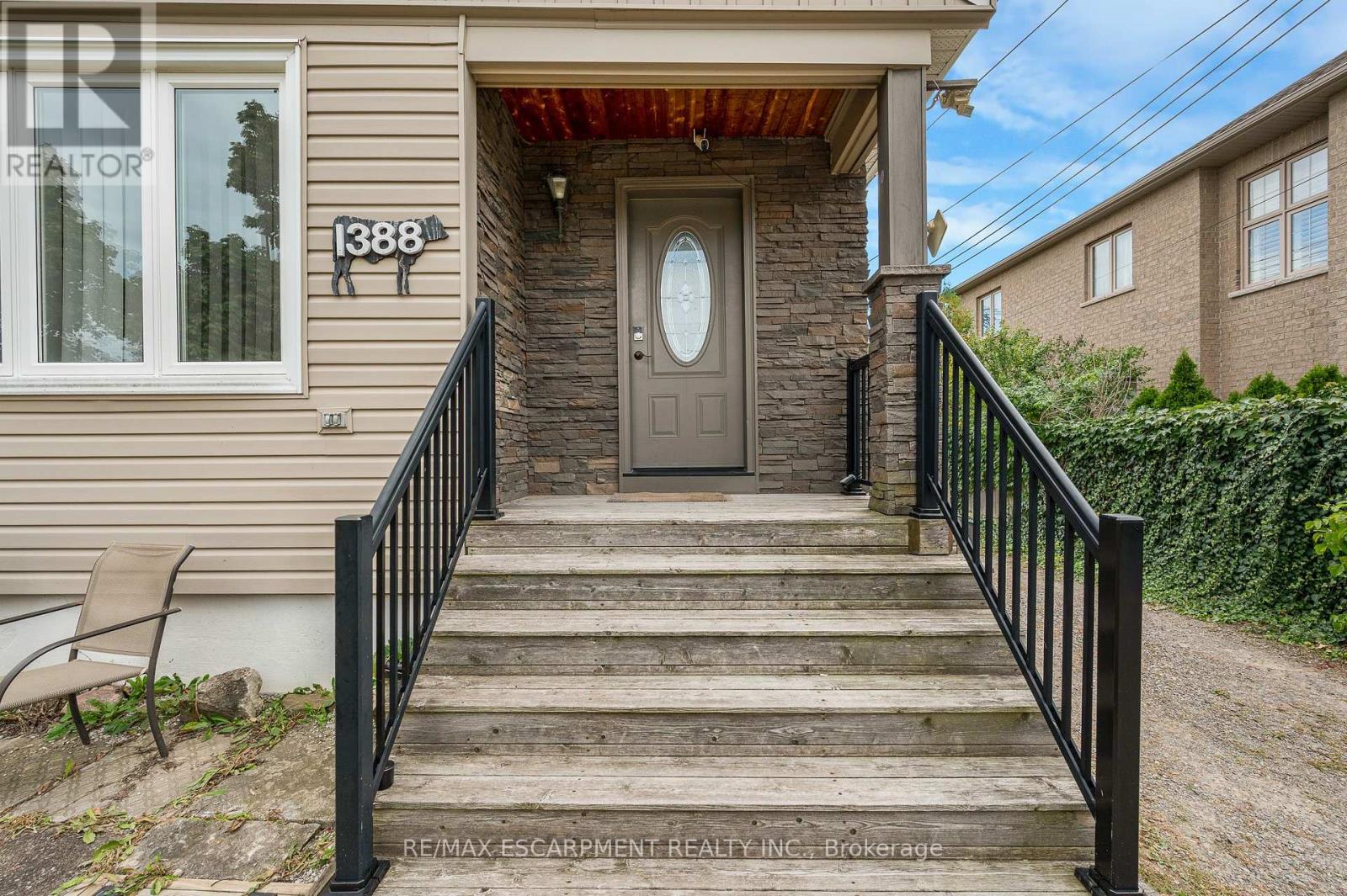 1388/1390 LEIGHLAND ROAD, Burlington (Freeman) — photo 3