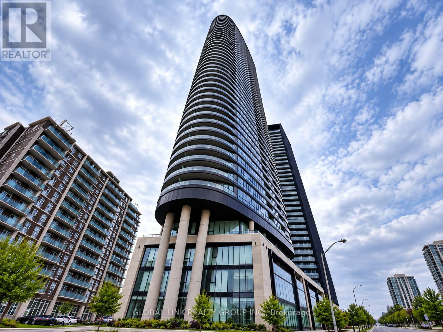 #2115 585 BLOOR STREET E - 2