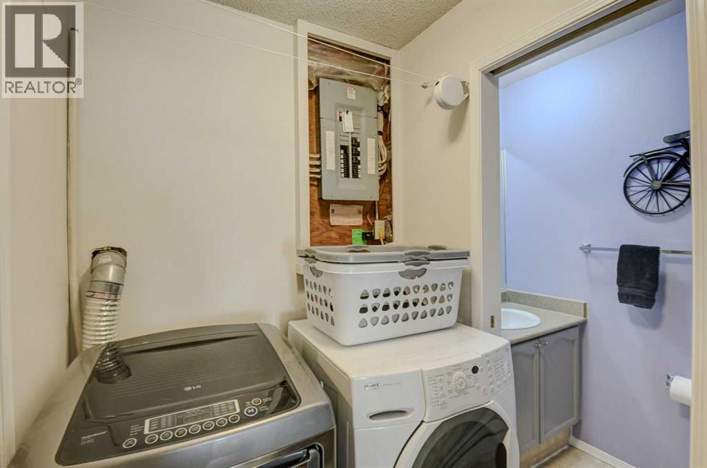 96 Coachway Gardens SW - photo 16