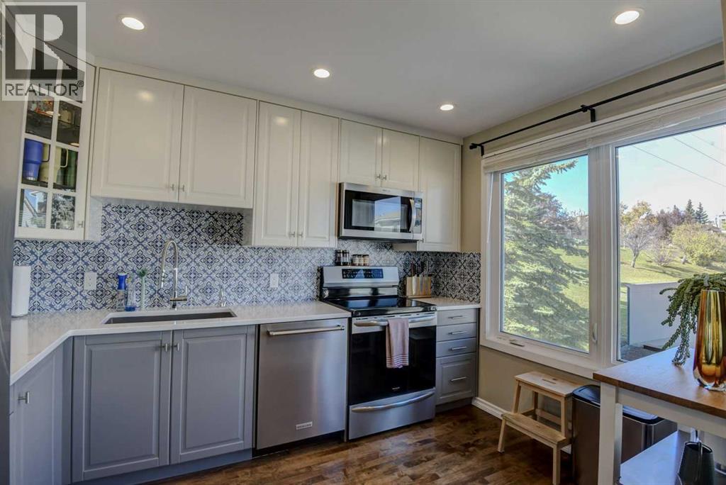 96 Coachway Gardens SW - photo 3