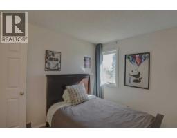 96 Coachway Gardens Sw, Calgary, AB T3H2V9 Photo 11
