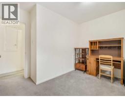 3pc Bathroom - 2110 19 Avenue S, Lethbridge, AB T1K1E6 Photo 11
