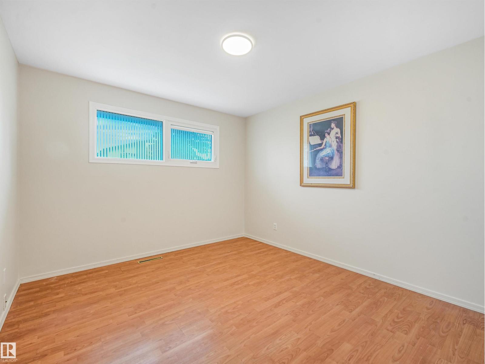 8016 161 ST NW - 20
