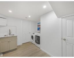 8016 161 St Nw, Edmonton, AB T5R2K6 Photo 32