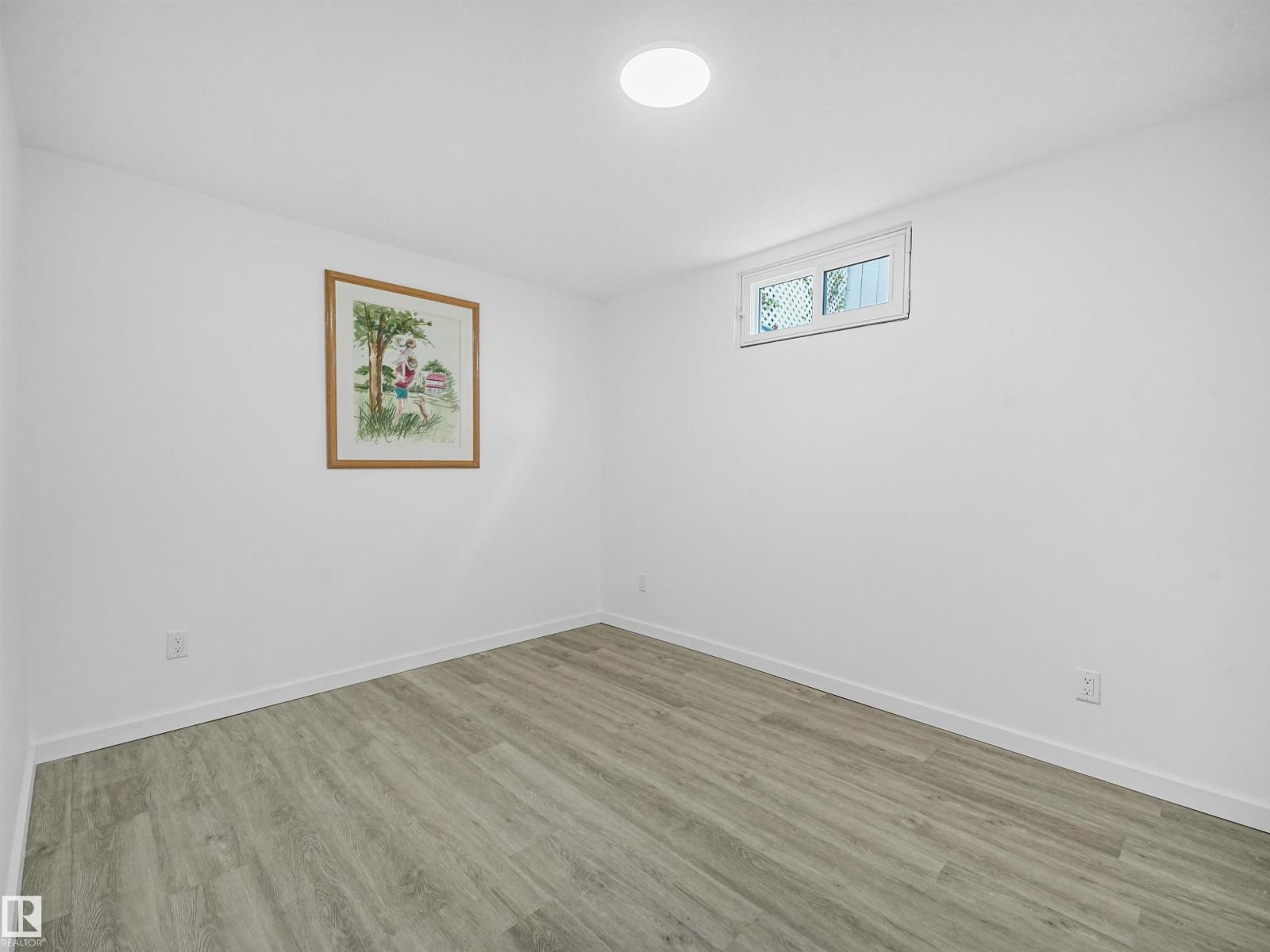 8016 161 ST NW - 38