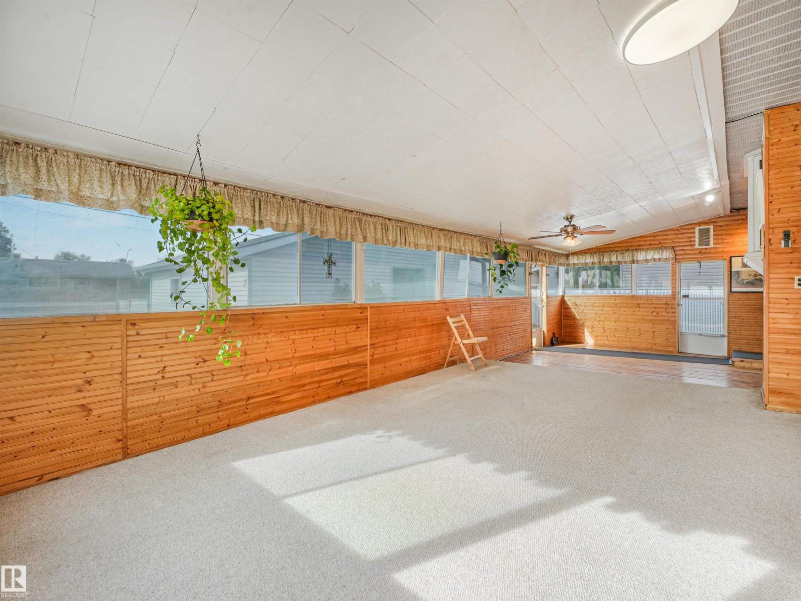 8016 161 ST NW - 47