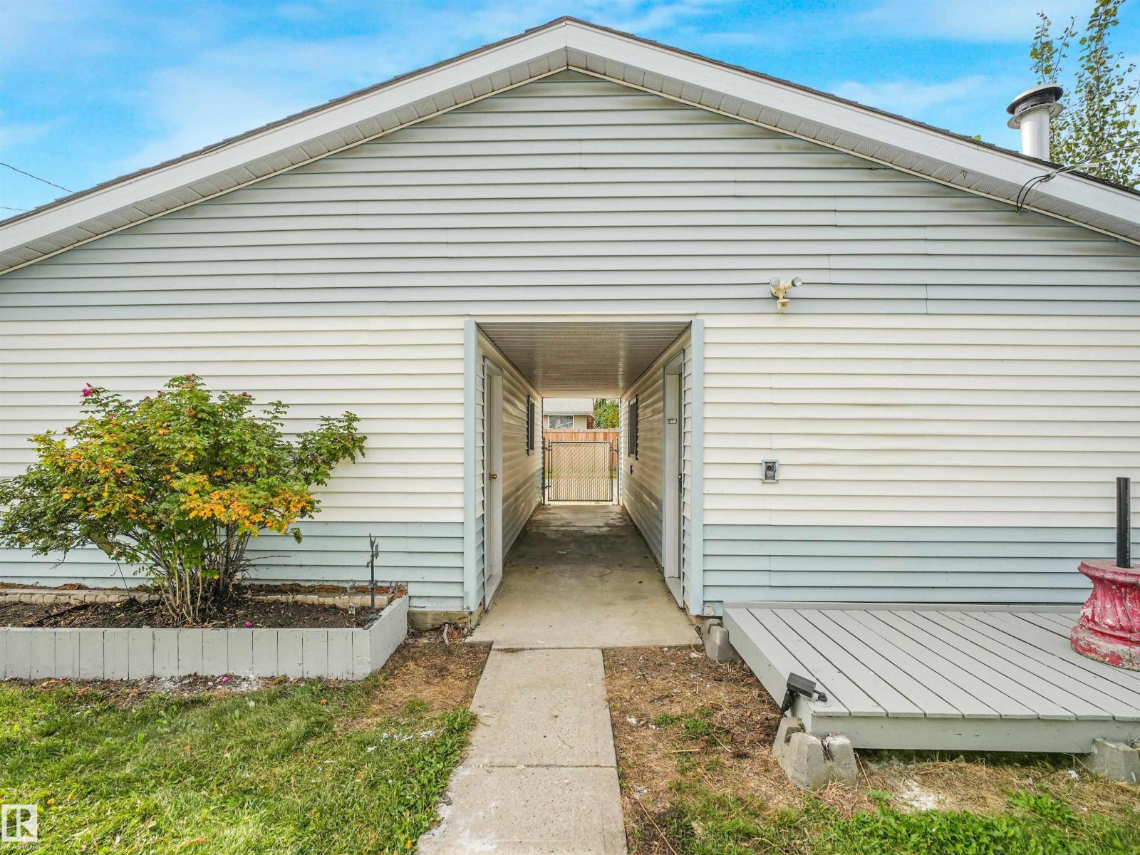 8016 161 ST NW - Image 53