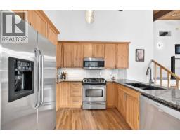 Loft - 16 Mountain View Park, Bragg Creek, AB T0L0K0 Photo 10