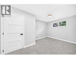 16 Mountain View Park, Bragg Creek, AB T0L0K0 Photo 31