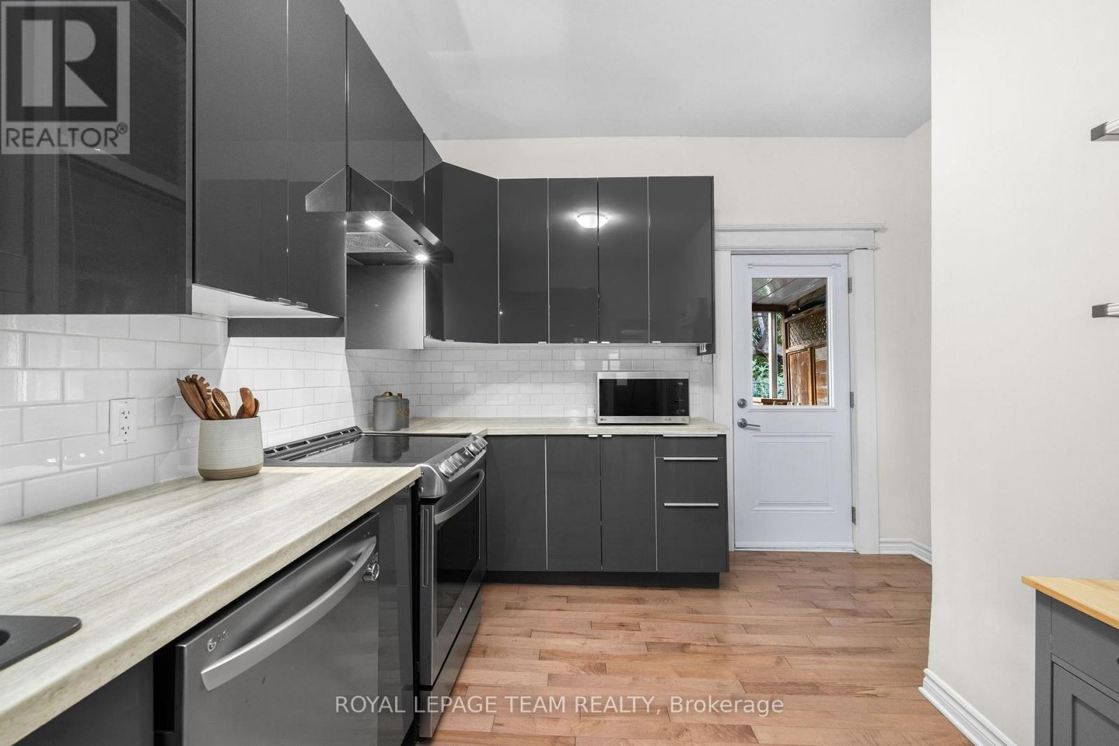 275 ARLINGTON AVENUE - Image 15
