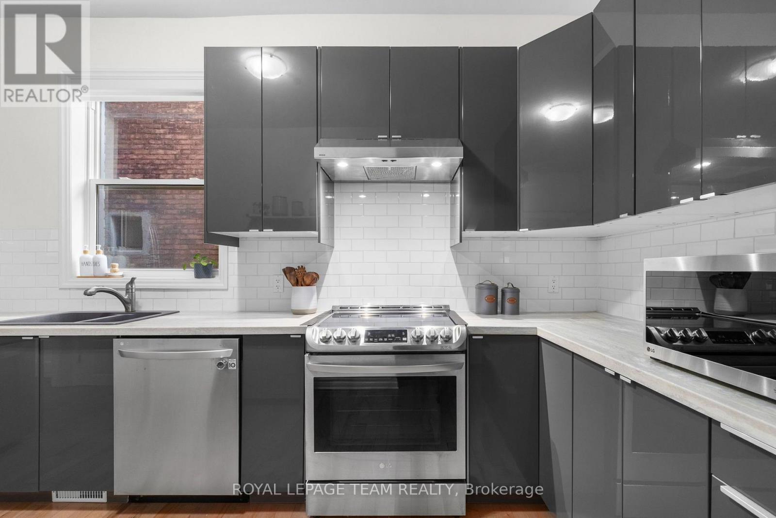 275 ARLINGTON AVENUE - Image 17