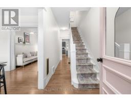 Foyer - 275 Arlington Avenue, Ottawa, ON K1R5T1 Photo 6