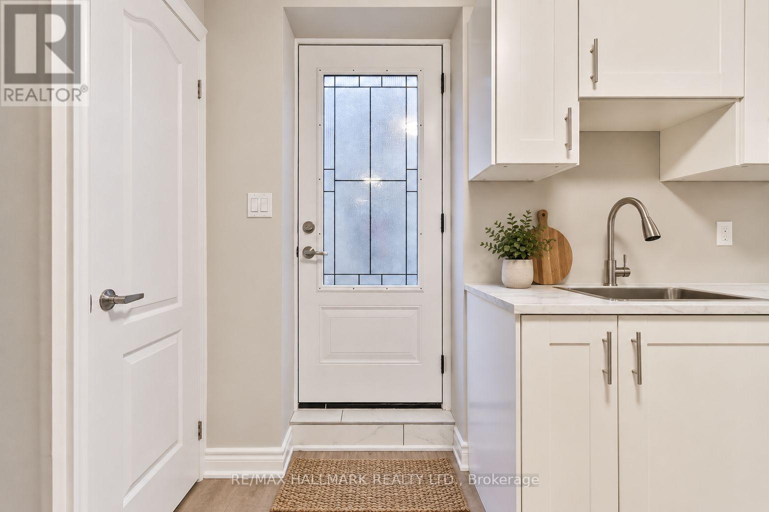 LOWER - 18 ALDENHAM CRESCENT, Toronto (Parkwoods-Donalda) — photo 3
