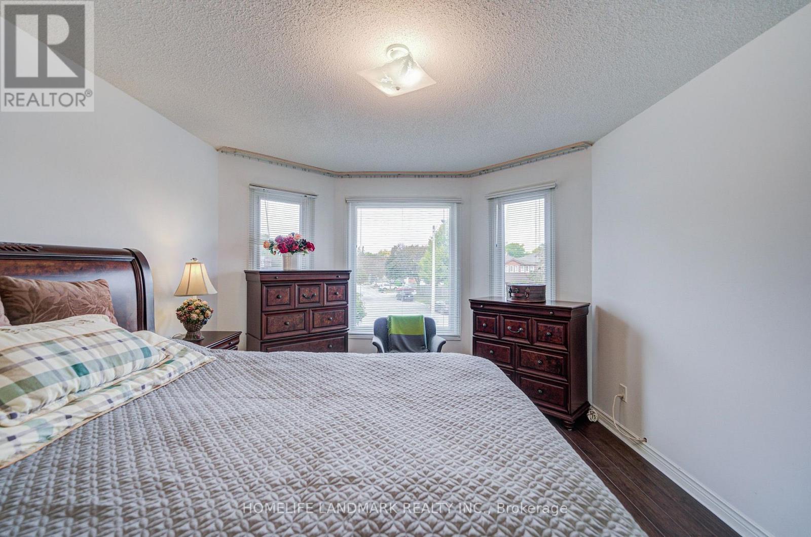 48 PURCELL SQUARE - Image 36