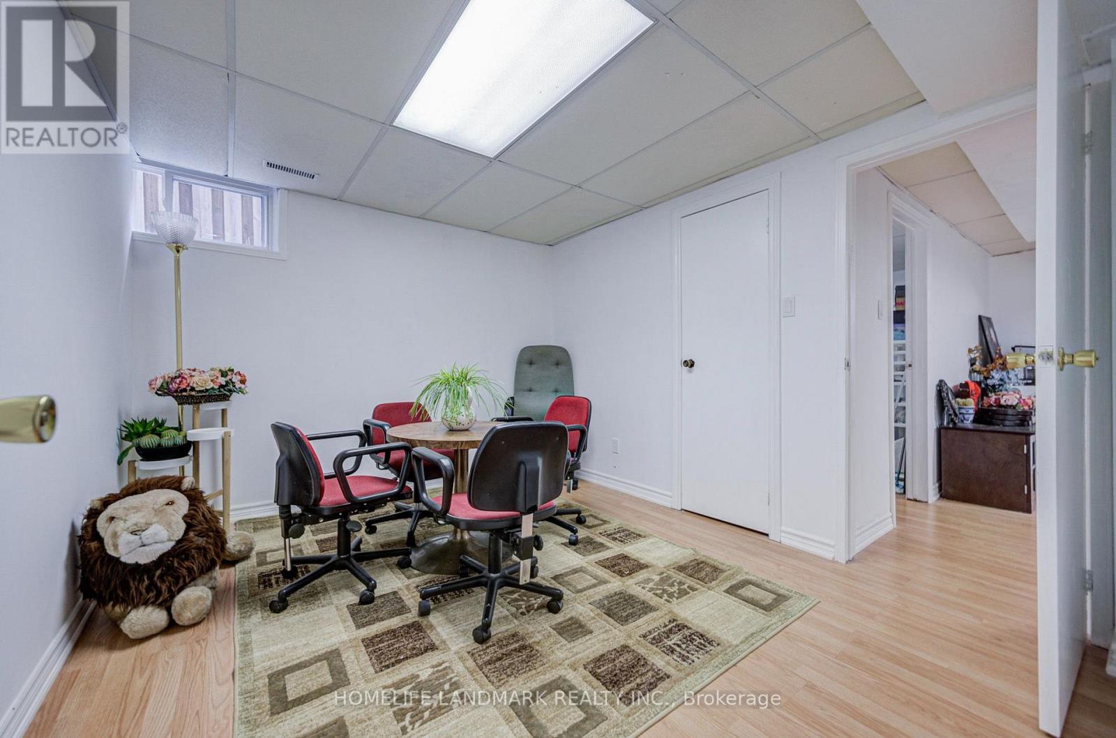 48 PURCELL SQUARE - Image 42