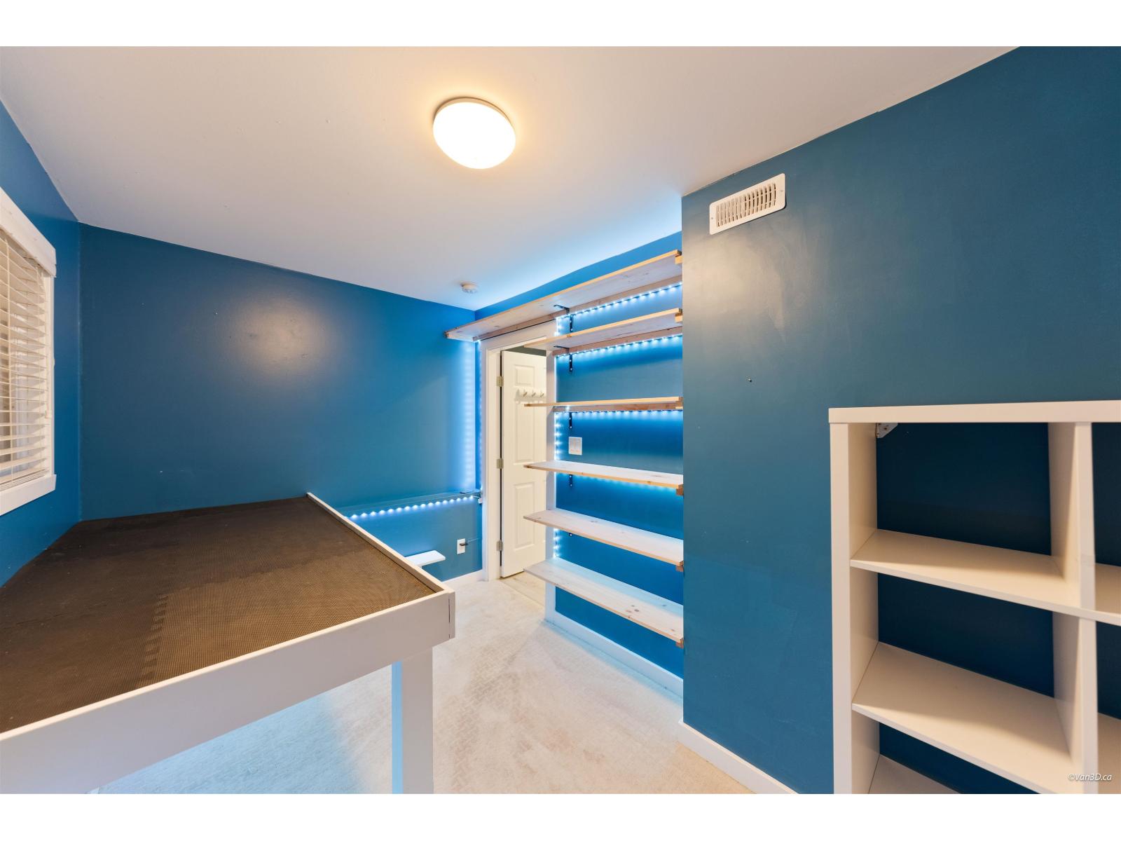 Photo of 17245 59A AVENUE 34