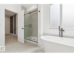 10531 67 Av Nw, Edmonton, AB T6H1Z4 Photo 28