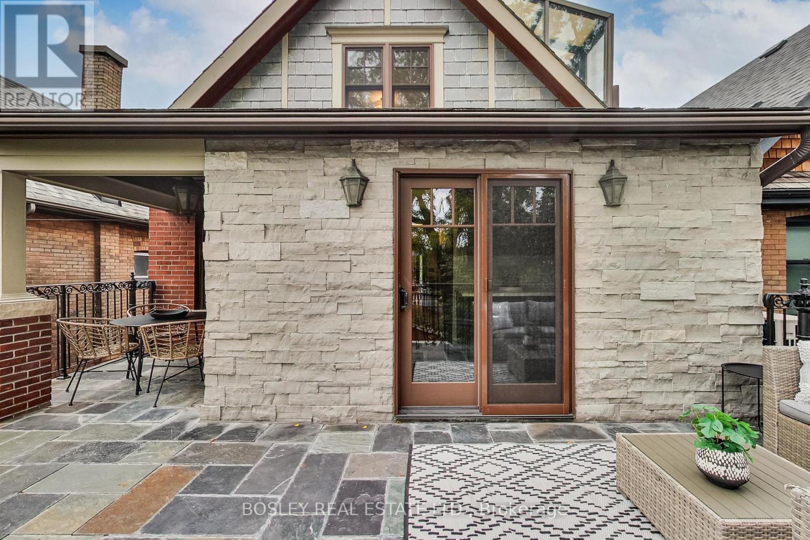 161 Westminster Avenue, Toronto, ON photo 32