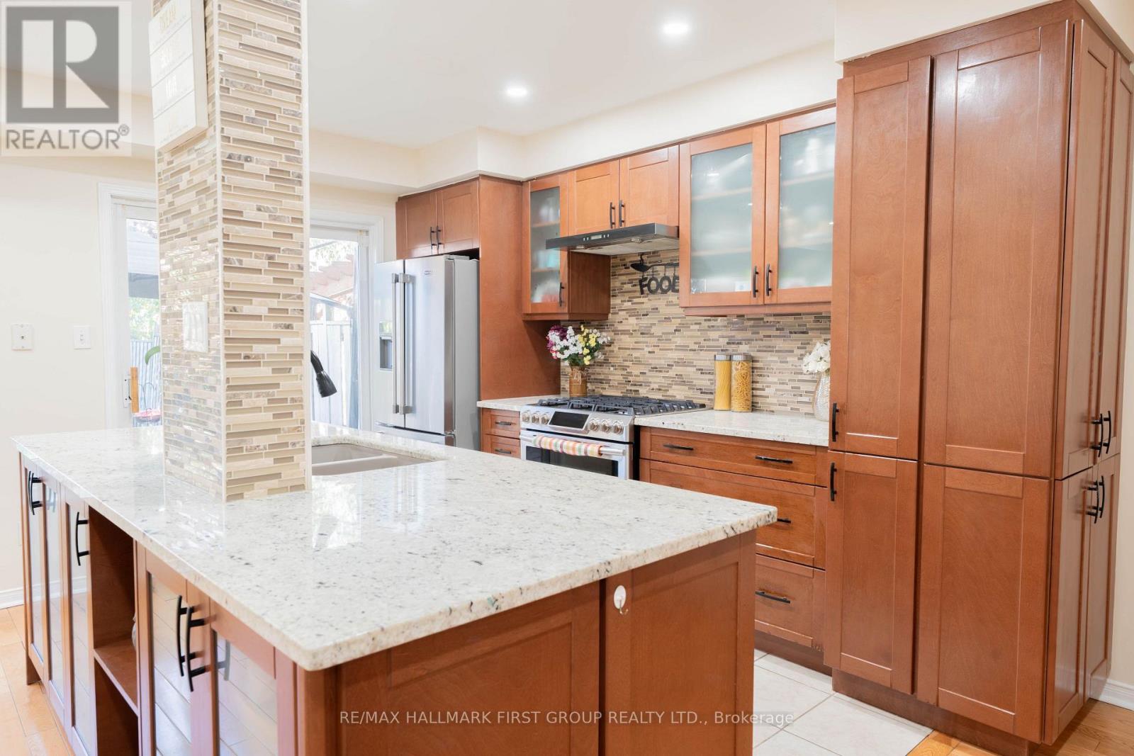 7686 BLACK WALNUT TRAIL - Image 10