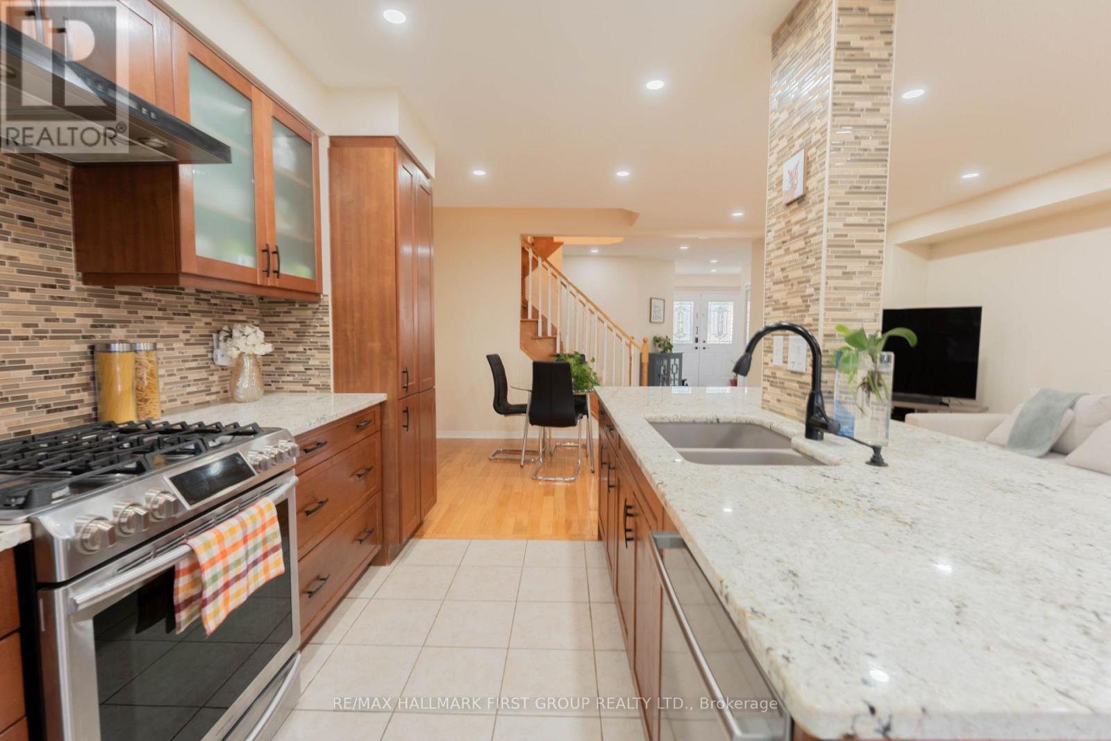 7686 BLACK WALNUT TRAIL - 15