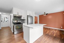 11 Balcom Cove, Winnipeg, MB R2R1C1 Photo 9