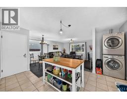 Bedroom - 10647 Shillington Crescent Sw, Calgary, AB T2W0N8 Photo 11