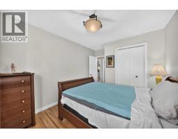 10647 Shillington Crescent Sw, Calgary, AB T2W0N8 Photo 25