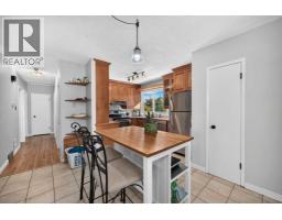 Dining room - 10647 Shillington Crescent Sw, Calgary, AB T2W0N8 Photo 9
