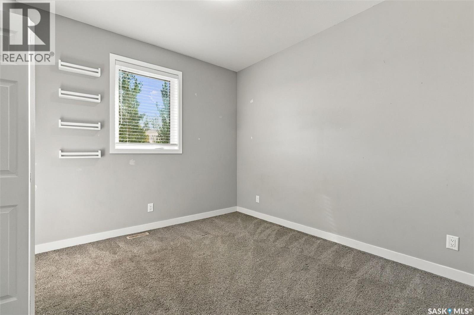 638 Aspen CRESCENT, Pilot Butte — photo 26